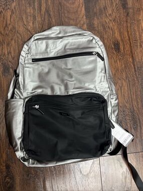 NWT TUMI SILVER & BLACK PACKABLE BACKPACK FOLDABLE SHOULDER MED BAG TRAVEL
